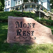 Mont Rest Sign